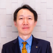 時代とともに変化するフローリストを目指して　一般社団法人JFTD会長　JFTD学園　学園長　堀切　実